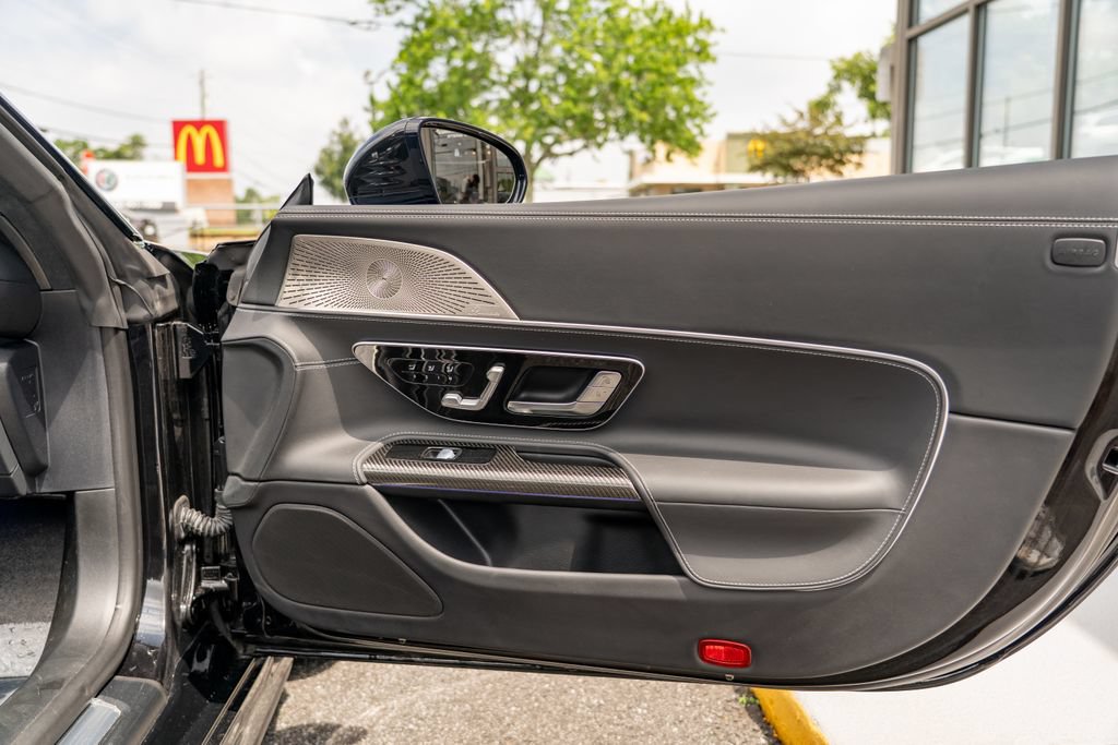 Used 2023 Mercedes-Benz SL 63 AMG 4MATIC w/ Driver Assistance Package image 20