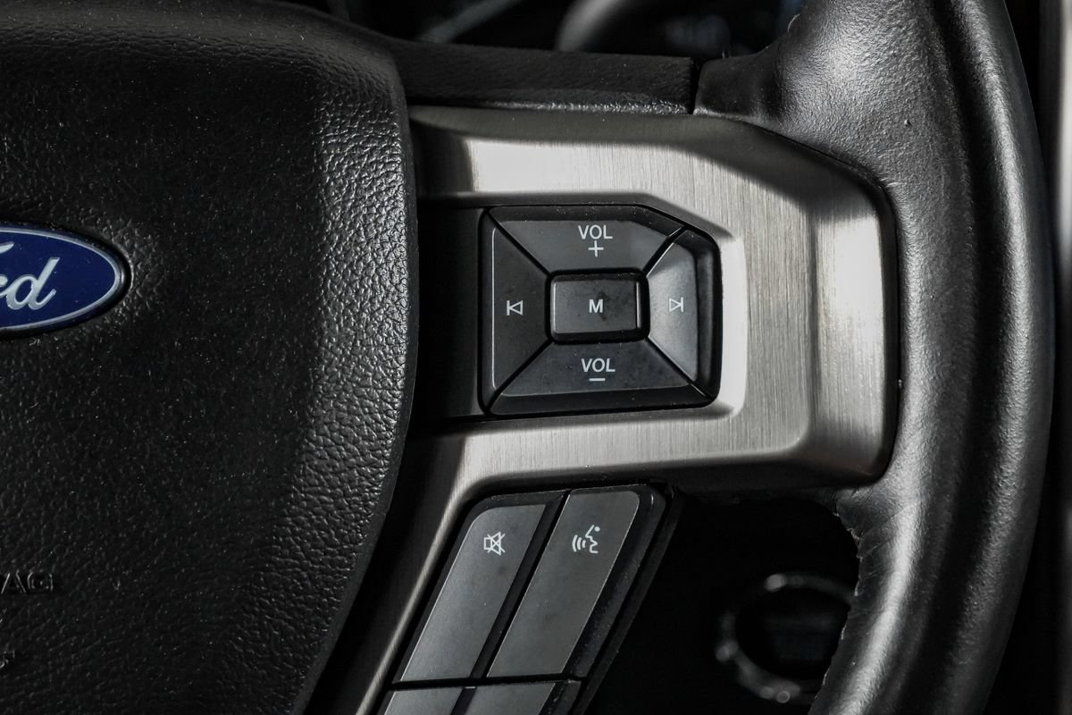 Used 2022 Ford F250 Platinum w/ FX4 Off-Road Package AWD/4WD image 18
