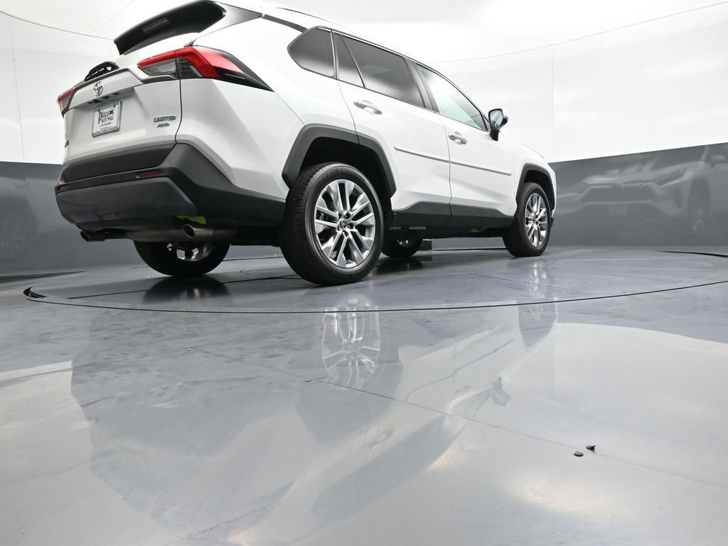 Used 2023 Toyota RAV4 Limited AWD/4WD image 31
