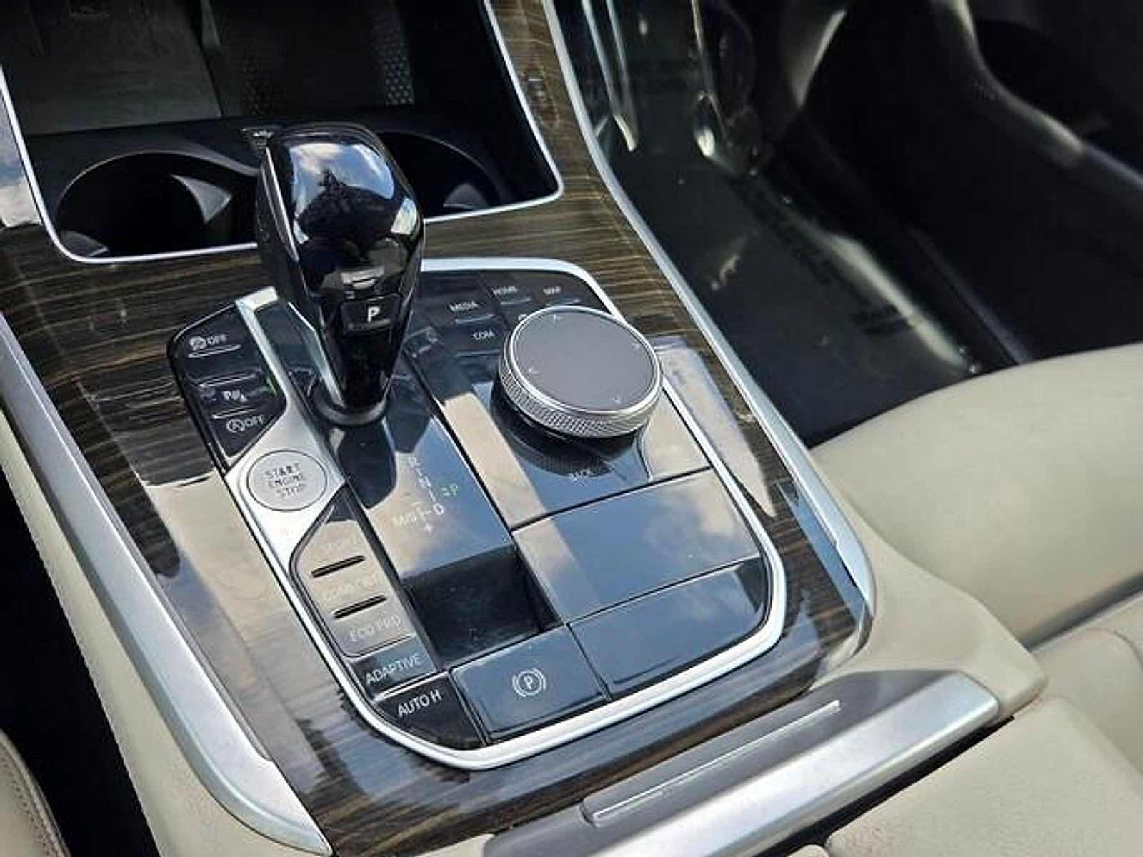 Used 2020 BMW X5 sDrive40i w/ Convenience Package RWD image 21