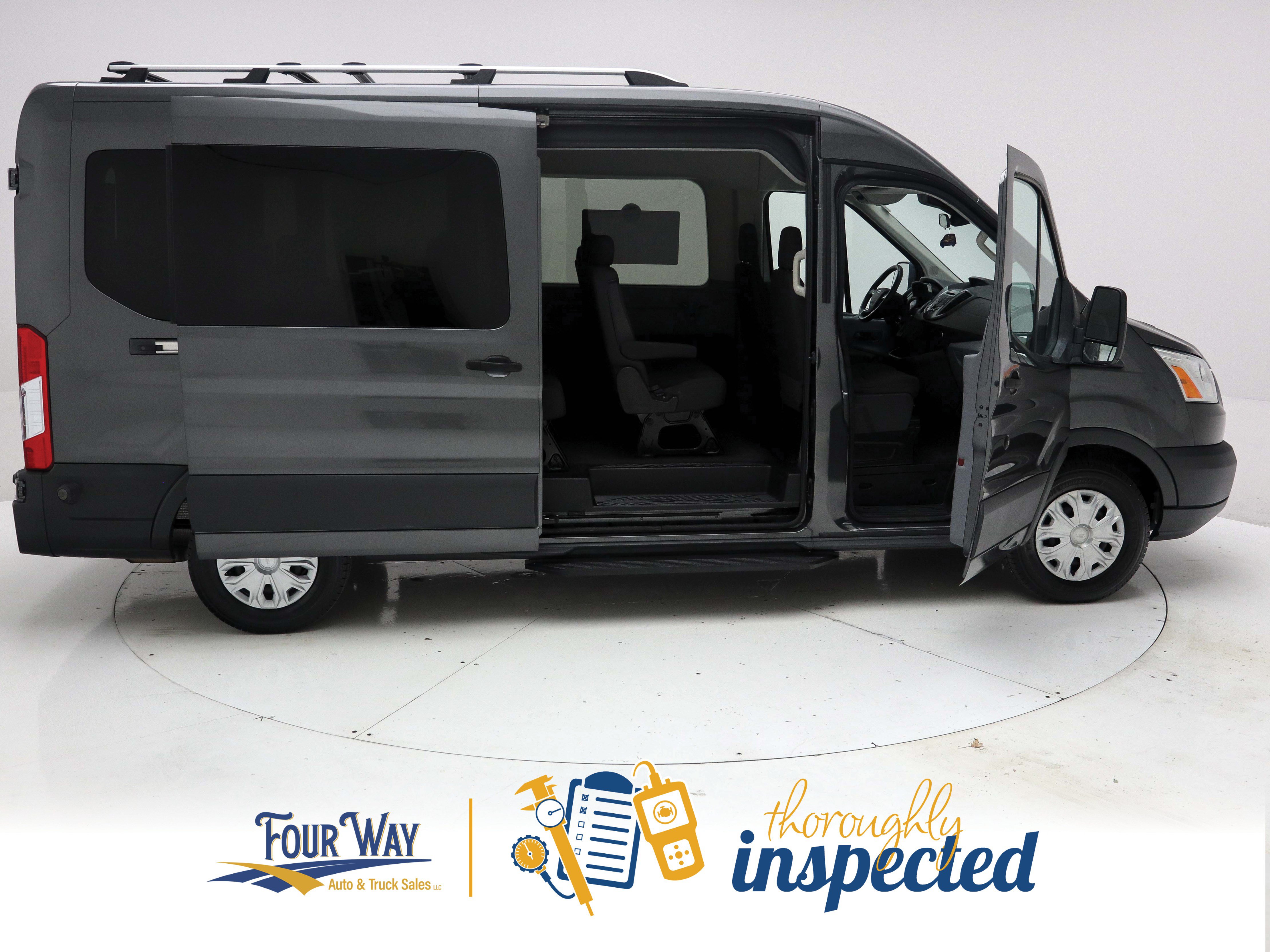 Used 2016 Ford Transit 350 XLT RWD image 3