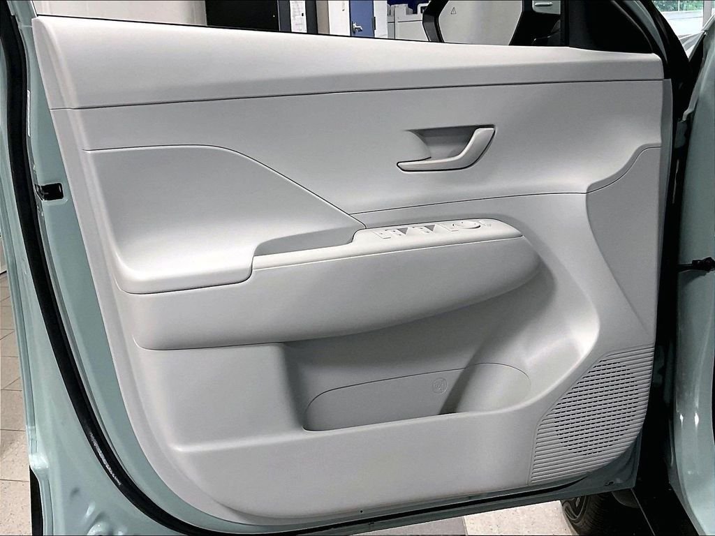 Certified 2024 Hyundai Kona SE AWD/4WD image 9
