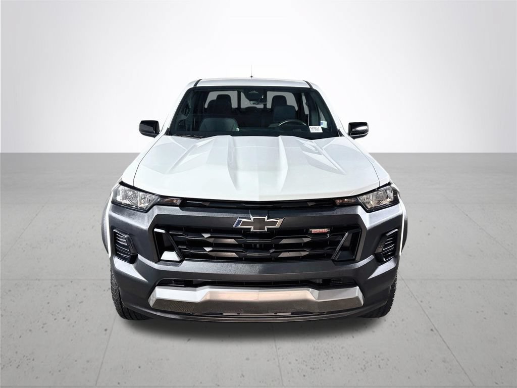 Used 2026 Chevrolet Colorado Trail Boss AWD/4WD image 3