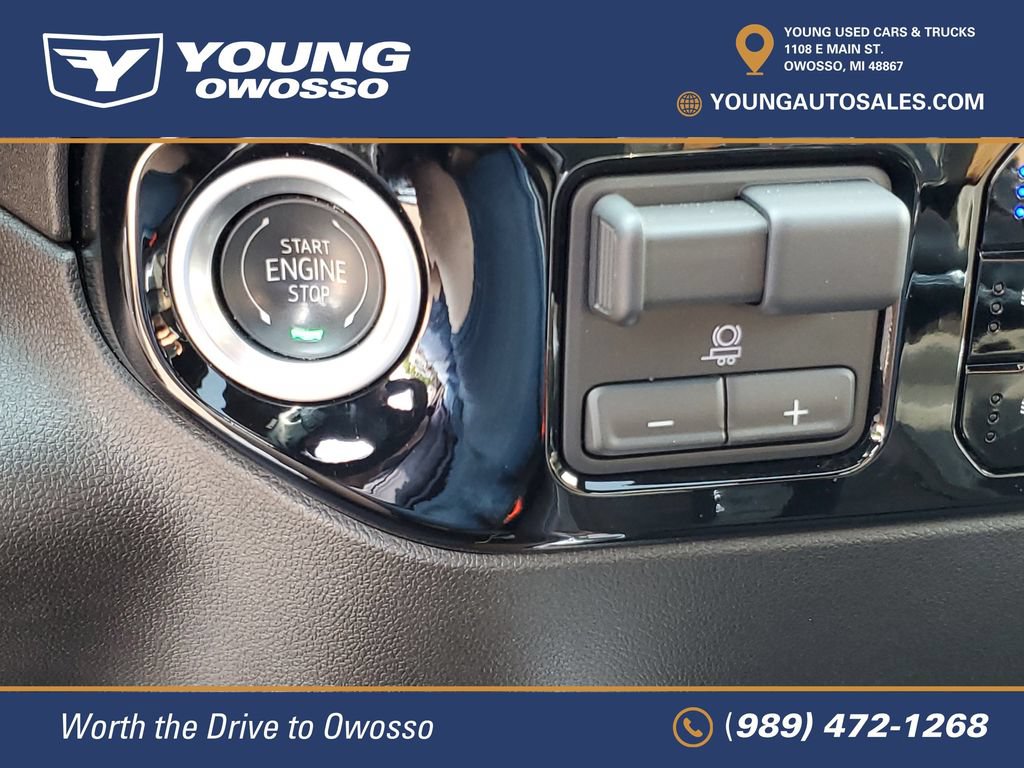 Certified 2025 Chevrolet Silverado 1500 High Country w/ Technology Package AWD/4WD image 17