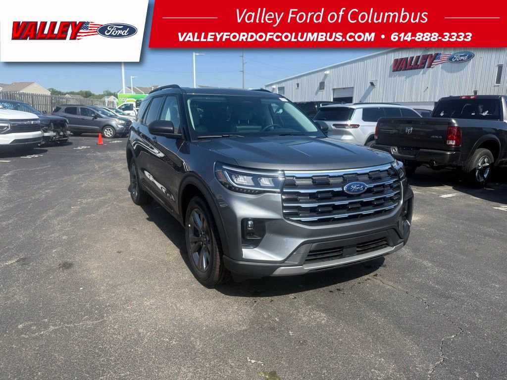 New 2026 Ford Explorer Active AWD/4WD image 1