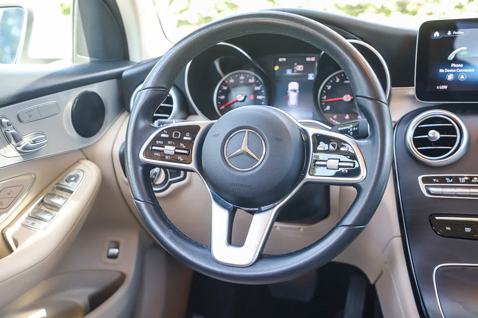Used 2021 Mercedes-Benz GLC 300 image 16