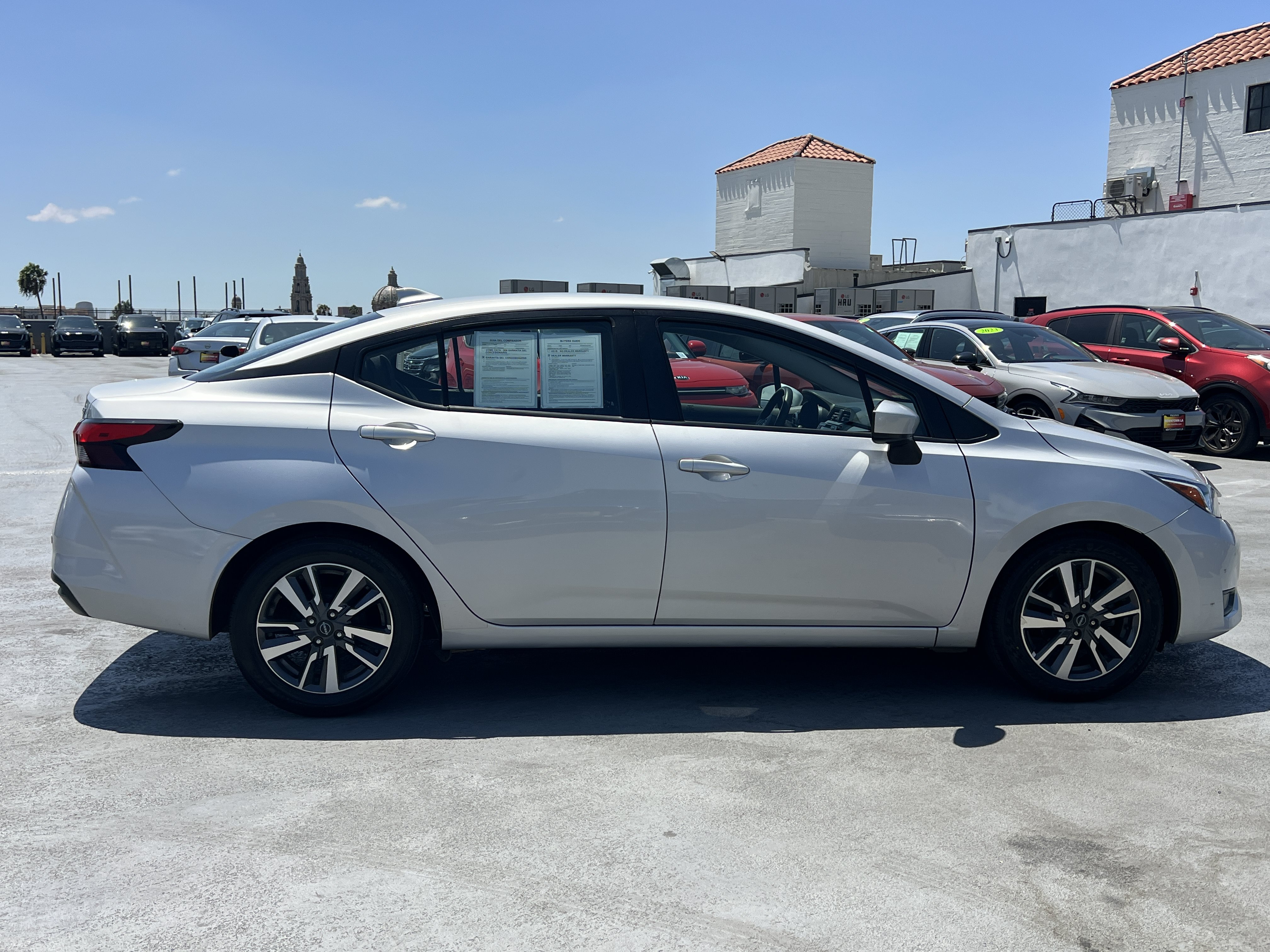 Used 2023 Nissan Versa SV FWD image 9