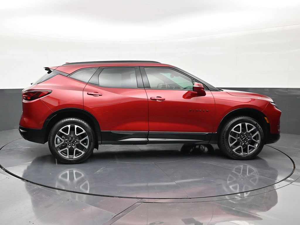 Used 2025 Chevrolet Blazer RS FWD image 6