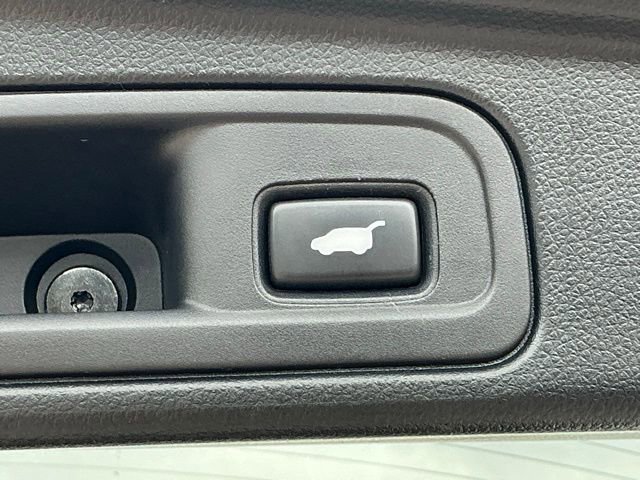 Used 2022 Honda Pilot Touring image 7