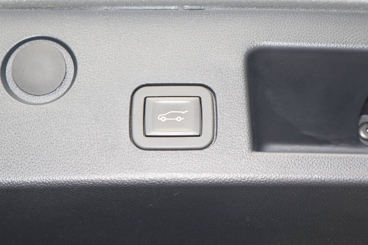 Used 2025 Chevrolet Equinox LT w/ Convenience Package II FWD image 20