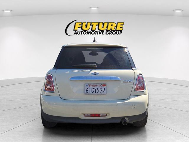 Used 2011 MINI Cooper Hardtop FWD image 5