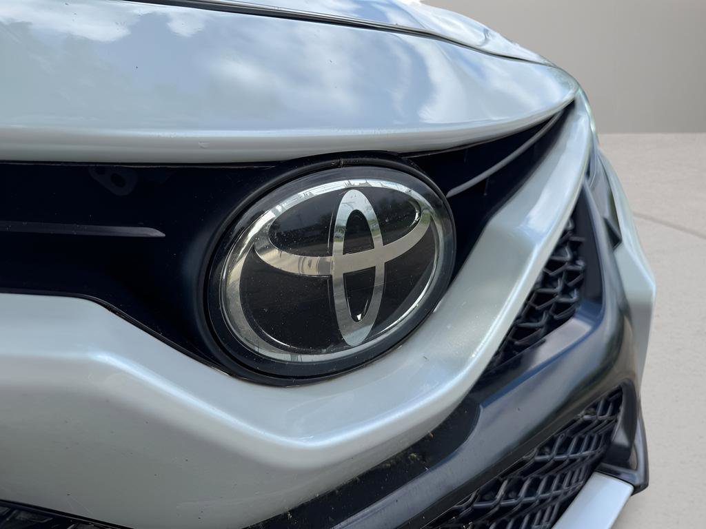Used 2019 Toyota Camry XSE FWD image 11