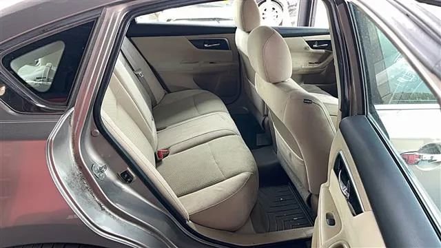 Used 2014 Nissan Altima 2.5 S FWD image 11