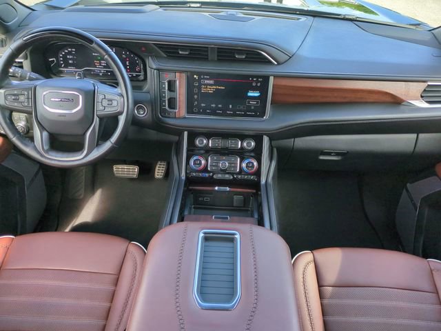 Used 2023 GMC Yukon Denali Ultimate w/ LPO, Floor Liner Package image 17