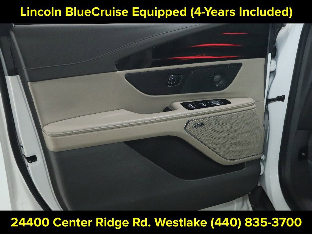 Used 2024 Lincoln Nautilus Premier w/ Equipment Group 102A image 17