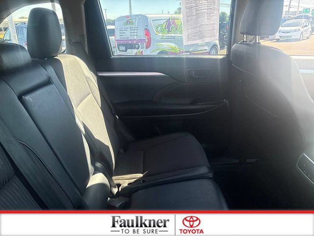Certified 2018 Toyota Highlander Plus AWD/4WD image 25