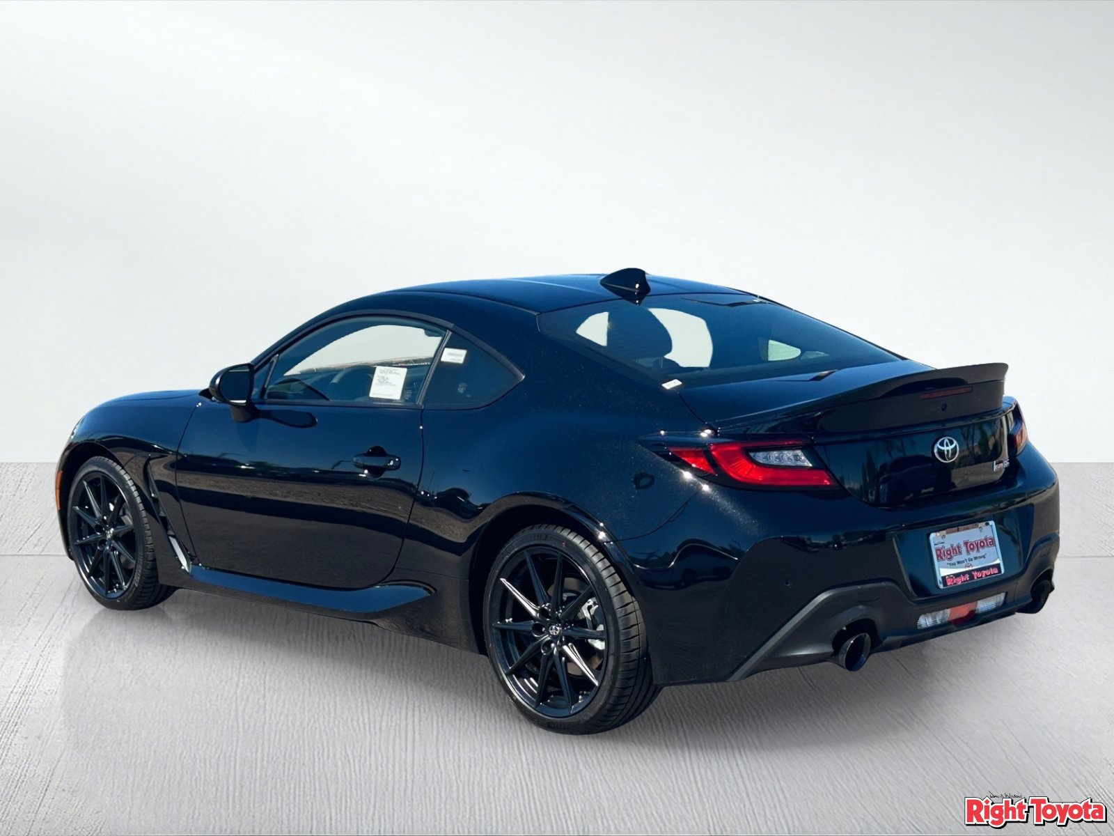 New 2027 Toyota GR86 Premium RWD image 4