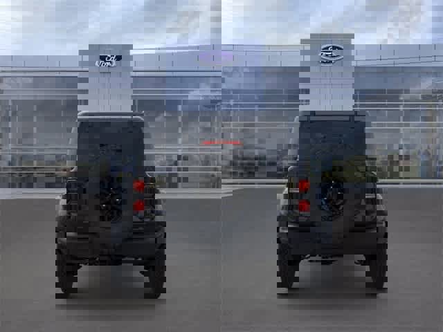 New 2025 Ford Bronco Raptor image 5