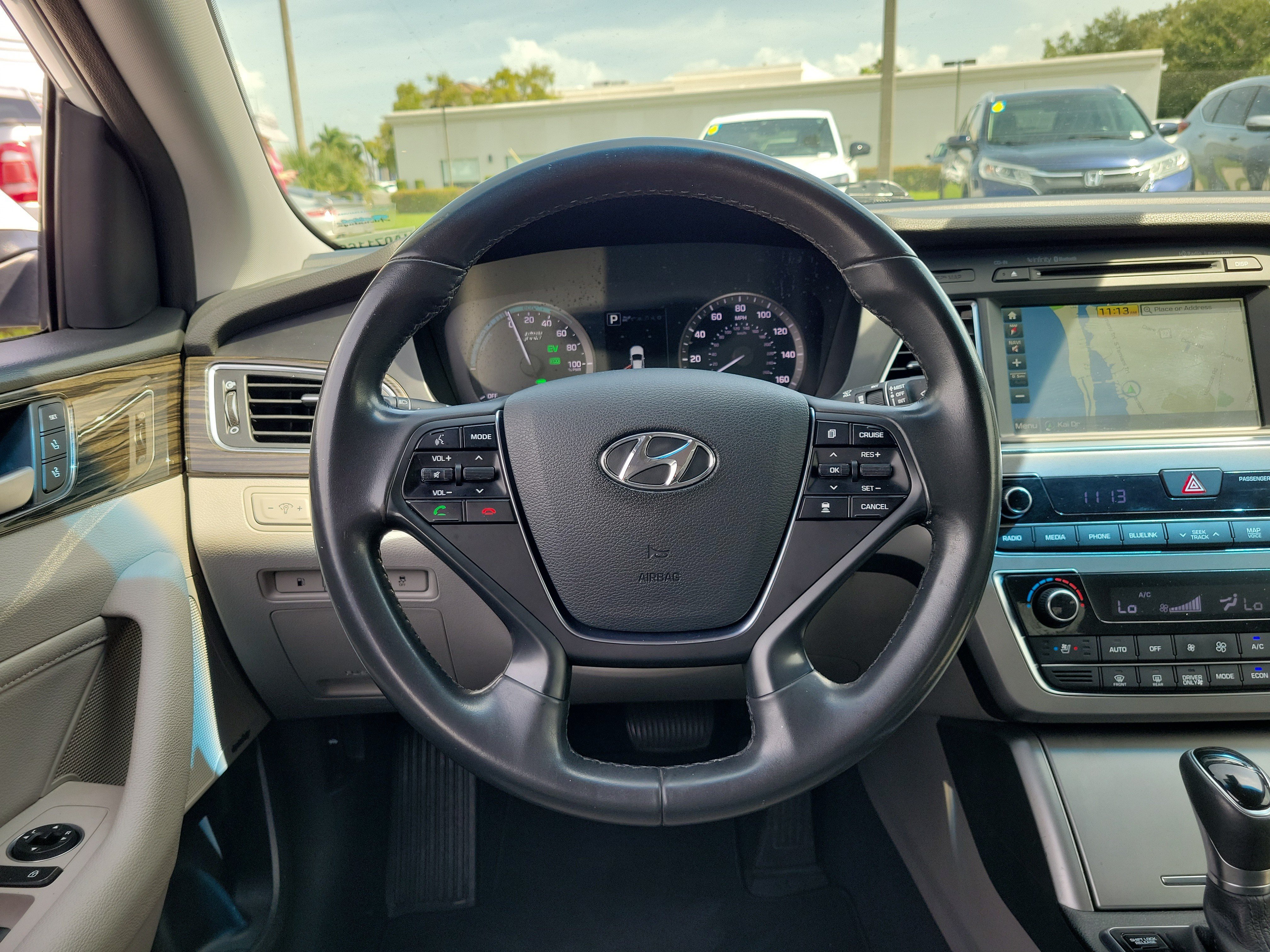 Used 2017 Hyundai Sonata Limited FWD image 15