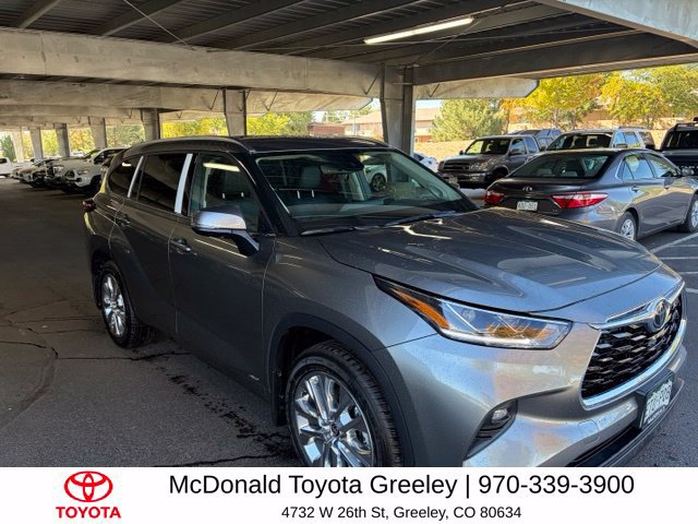 Used 2026 Toyota Highlander Limited AWD/4WD image 17