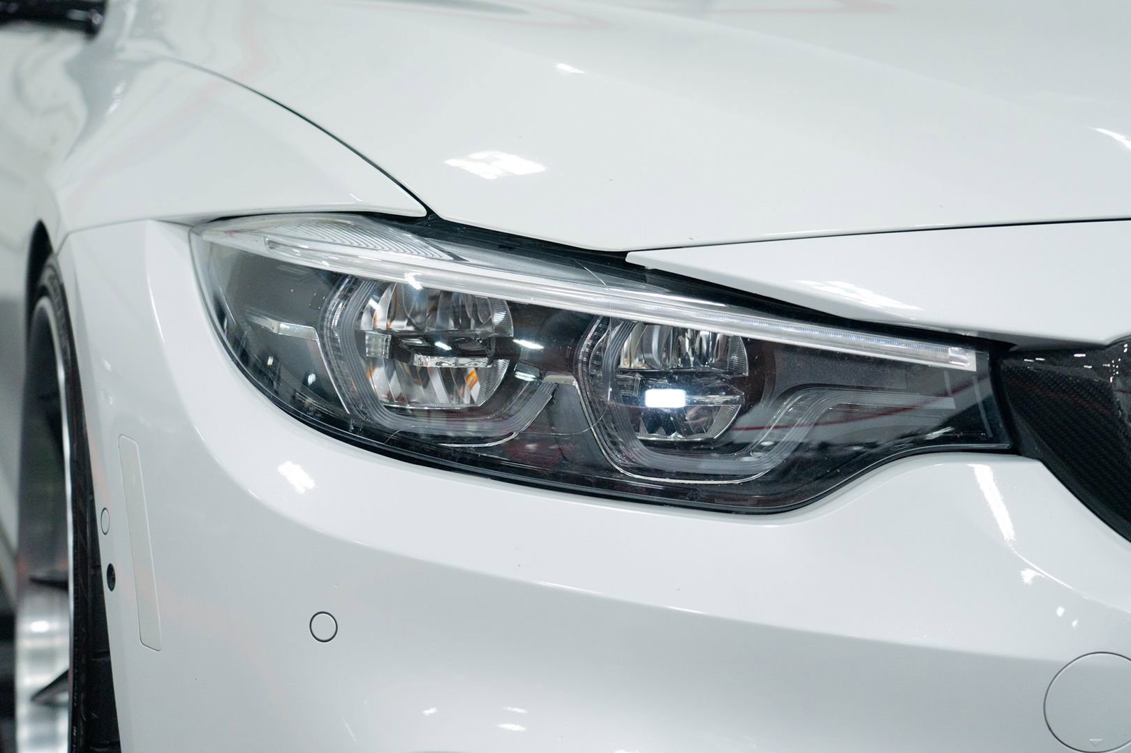 Used 2018 BMW M4 Coupe RWD image 15