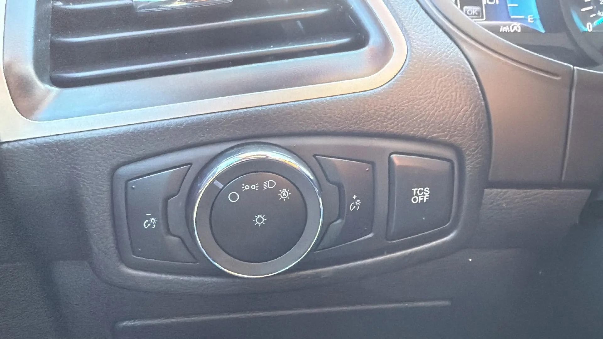 Used 2024 Ford Edge SEL image 15