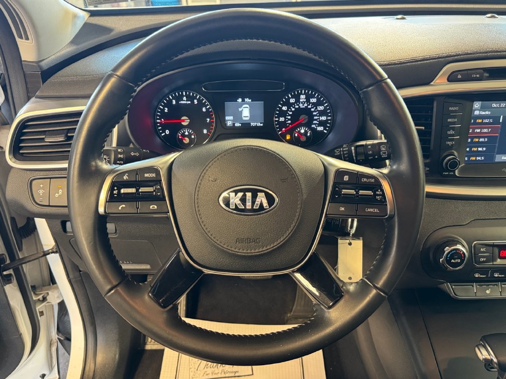 Used 2019 Kia Sorento AWD w/ LX Convenience Package image 15