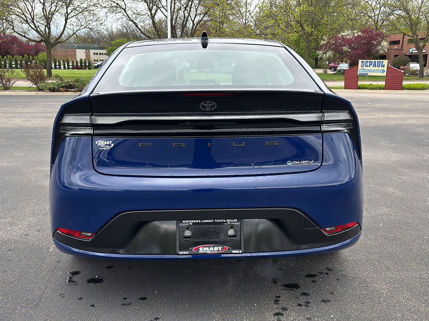 New 2026 Toyota Prius Plug-In Hybrid FWD image 10