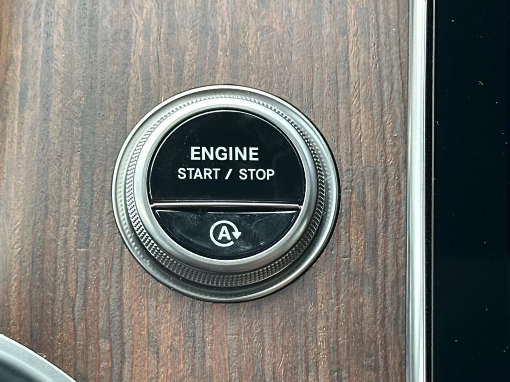 Certified 2025 Mercedes-Benz GLC 300 4MATIC image 24