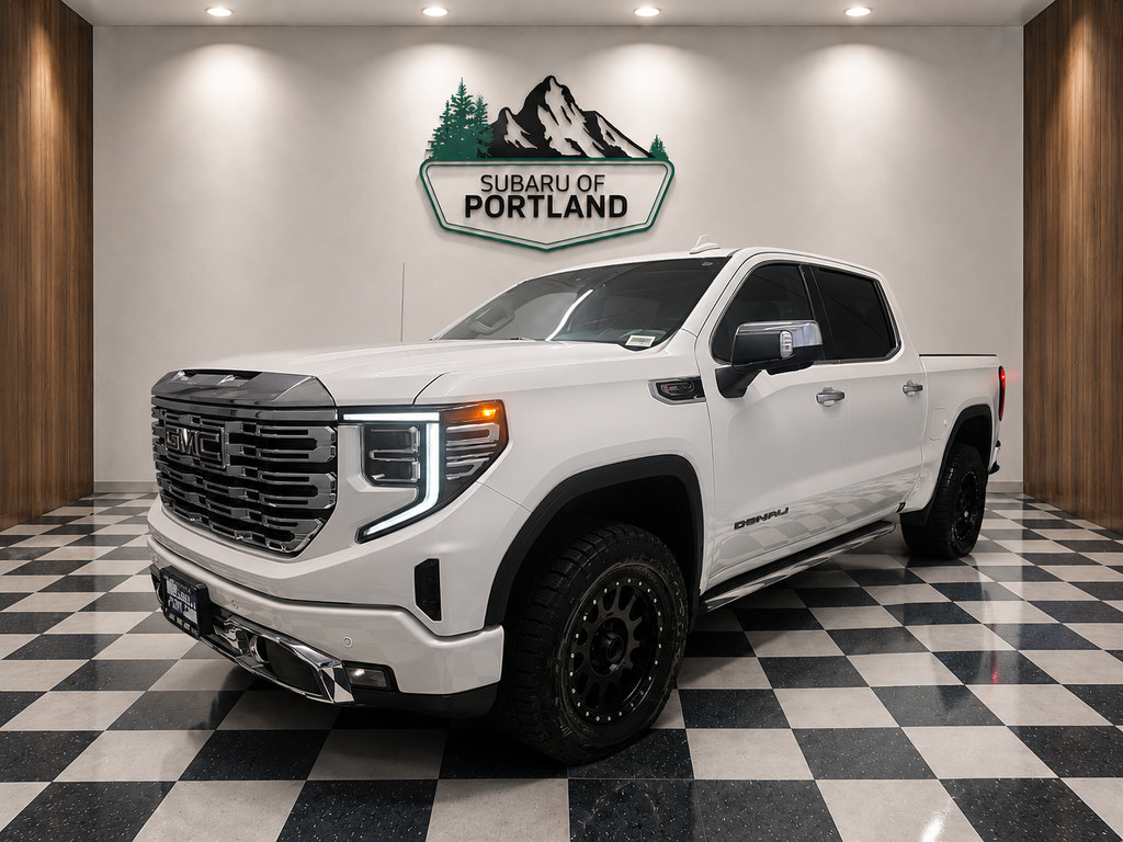Used 2023 GMC Sierra 1500 Denali AWD/4WD image 2