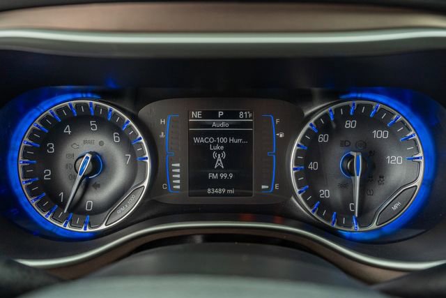 Used 2019 Chrysler Pacifica Touring-L FWD image 25