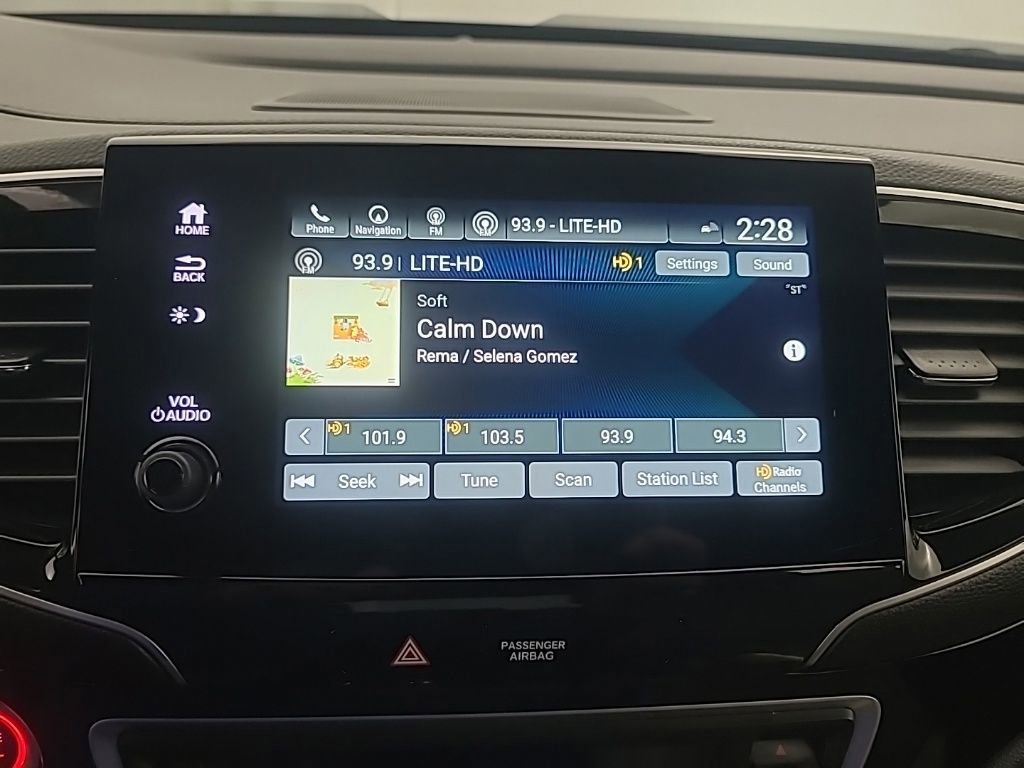 Used 2023 Honda Passport Elite image 36