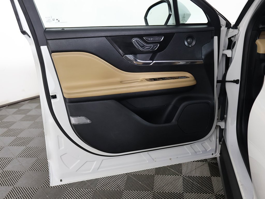 Used 2021 Lincoln Corsair Reserve w/ Equipment Group 201A image 23