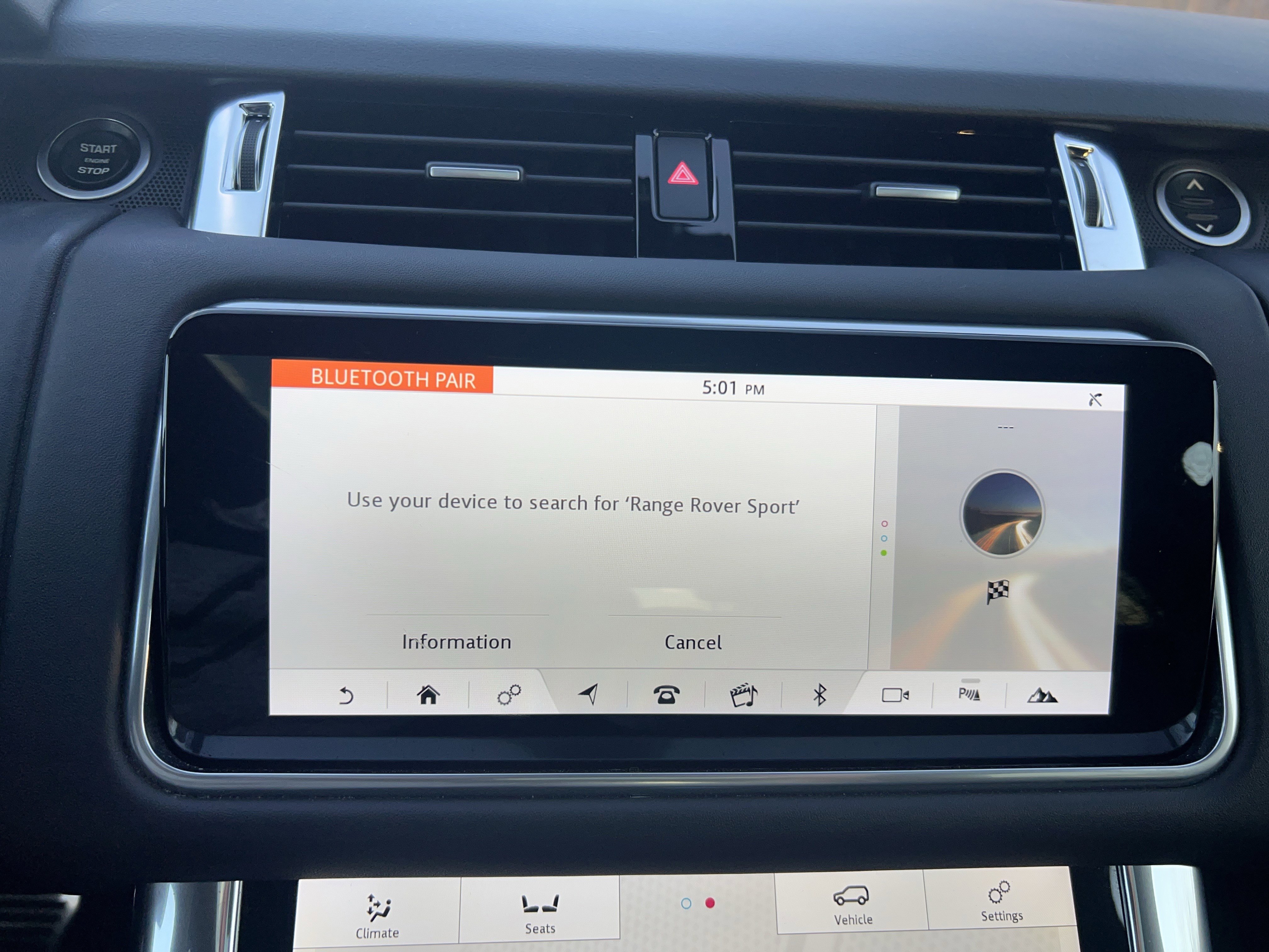 Used 2021 Land Rover Range Rover Sport HST AWD/4WD image 19