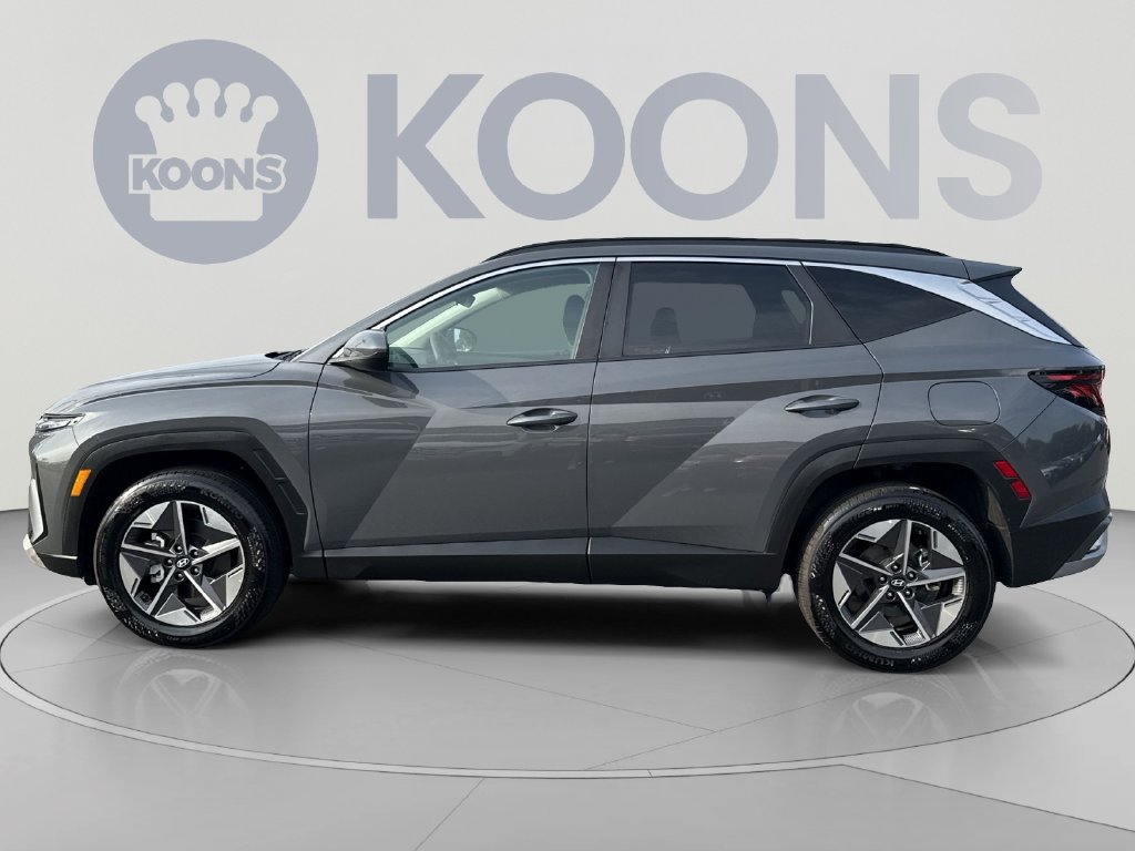 Certified 2025 Hyundai Tucson SEL AWD/4WD image 2