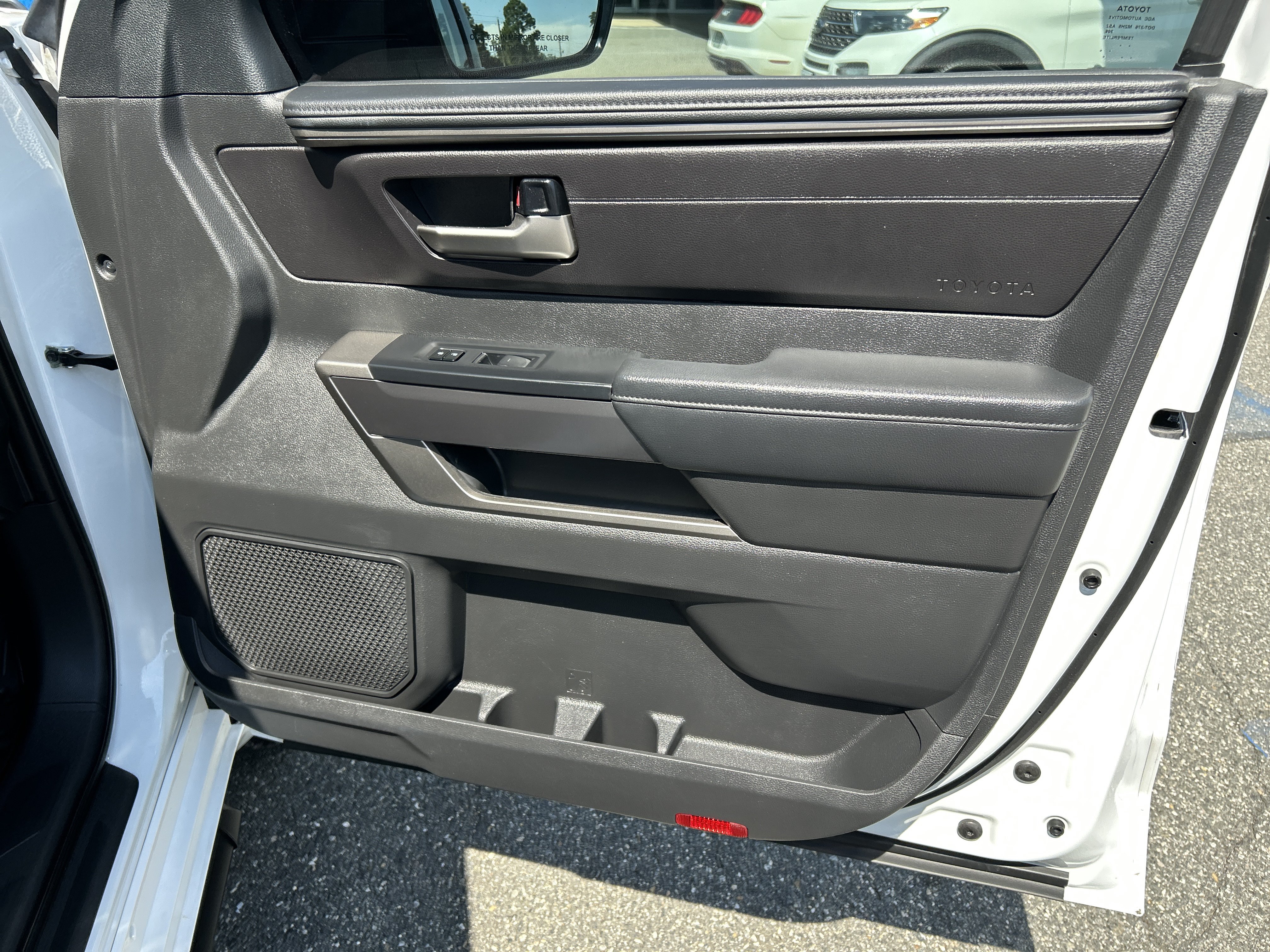 Used 2024 Toyota Tundra SR5 w/ SR5 Convenience Package AWD/4WD image 19