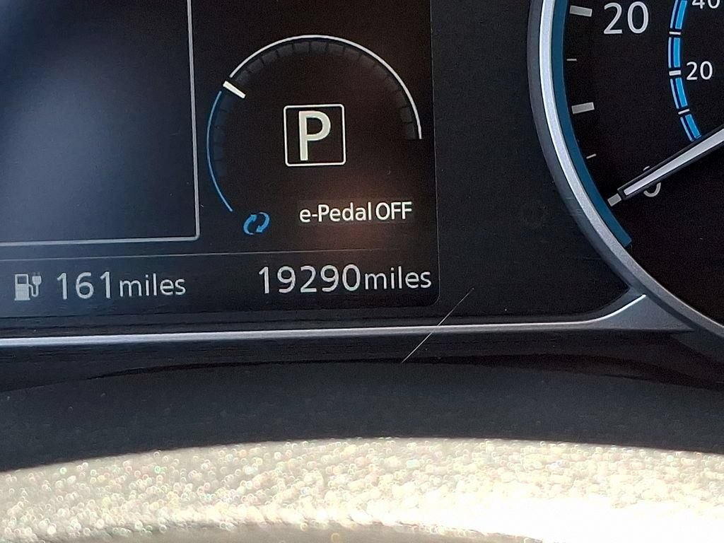 Certified 2024 Nissan Leaf SV Plus FWD image 22