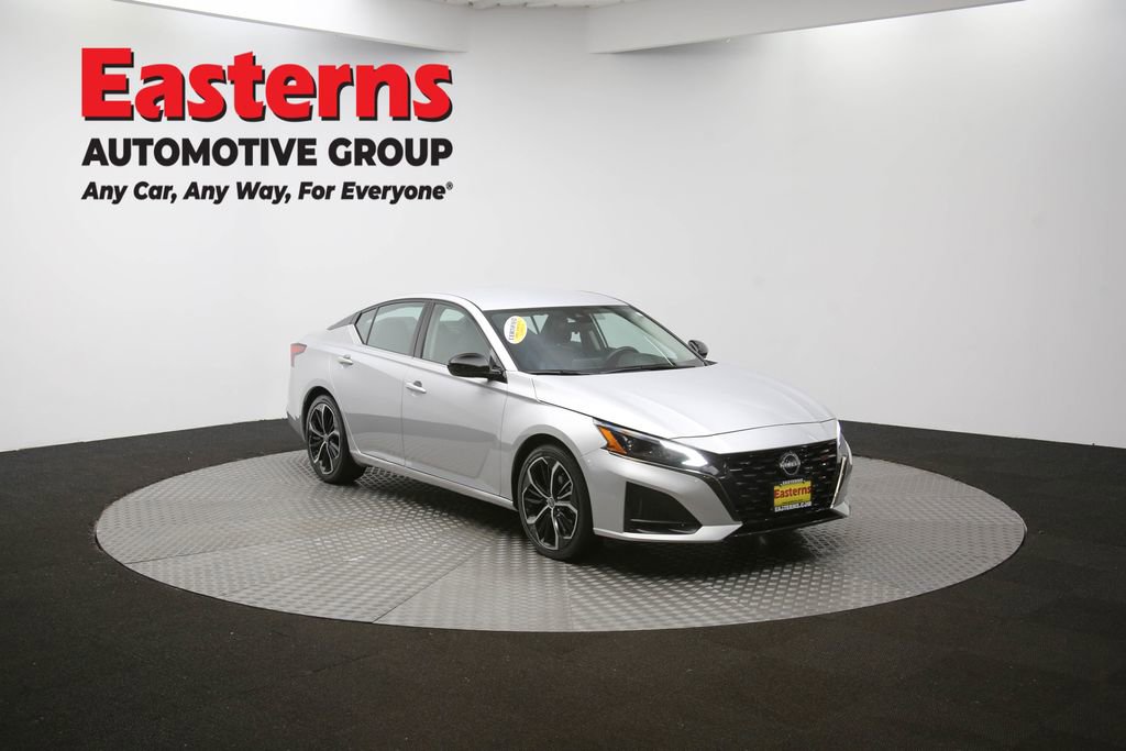 Used 2024 Nissan Altima 2.5 SR image 48