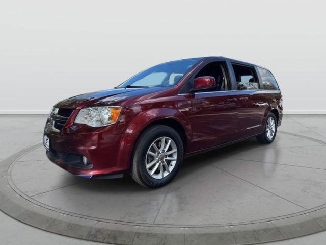 Used 2019 Dodge Grand Caravan SXT image 3