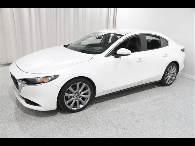 Used 2019 MAZDA MAZDA3 Sedan w/ Select Package image 3