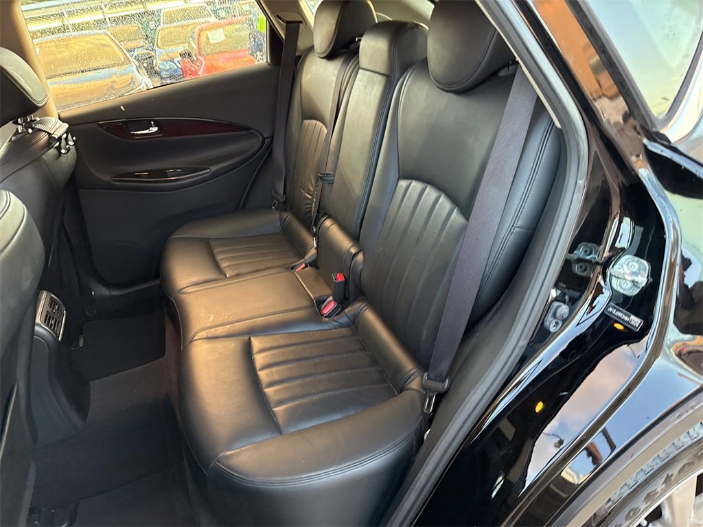 Used 2017 INFINITI QX50 AWD w/ Premium Plus Package image 17