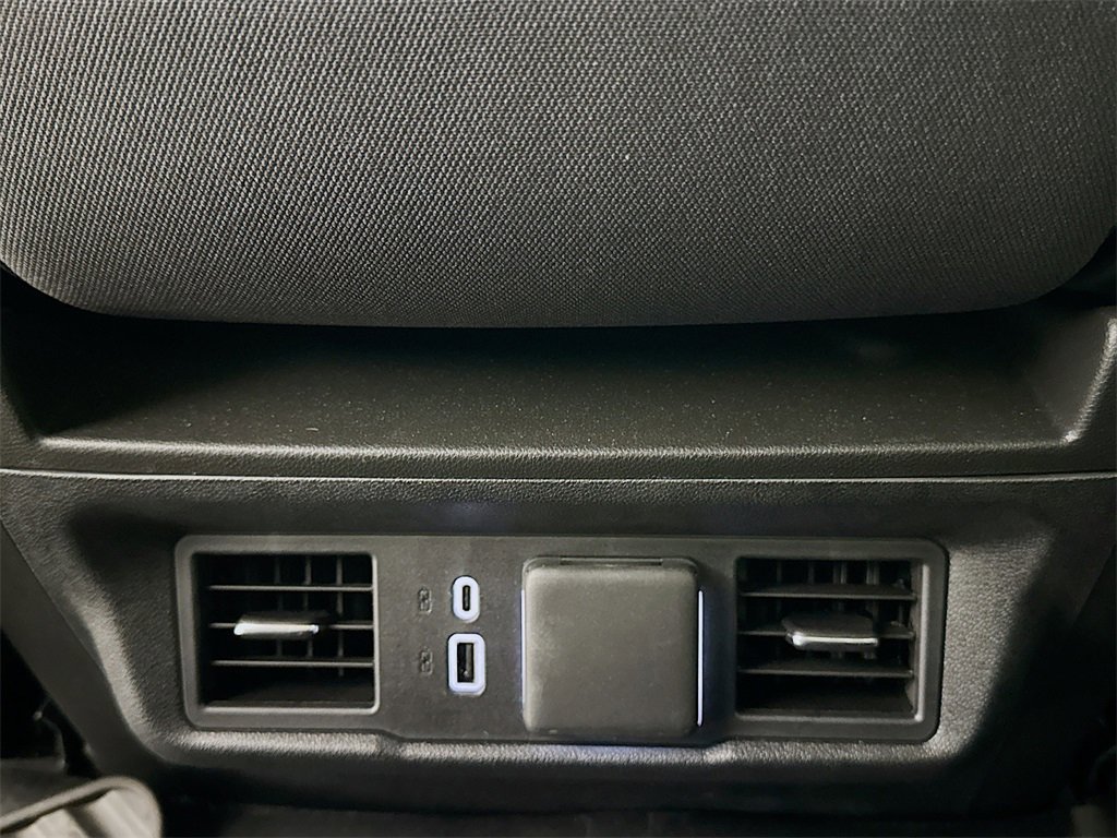 Used 2024 GMC Sierra 1500 Elevation image 23