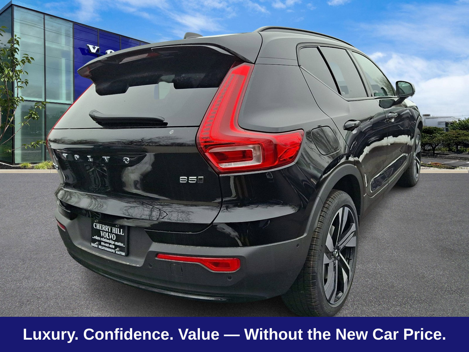 New 2026 Volvo XC40 B5 Ultra w/ Protection Package Premier AWD/4WD image 5