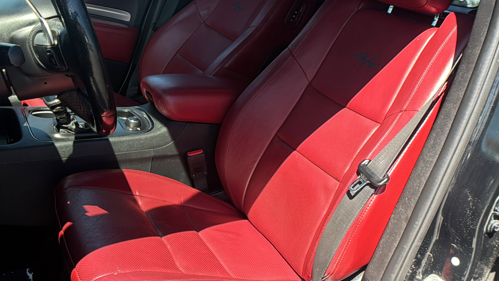 Used 2018 Dodge Durango R/T w/ Technology Group image 29