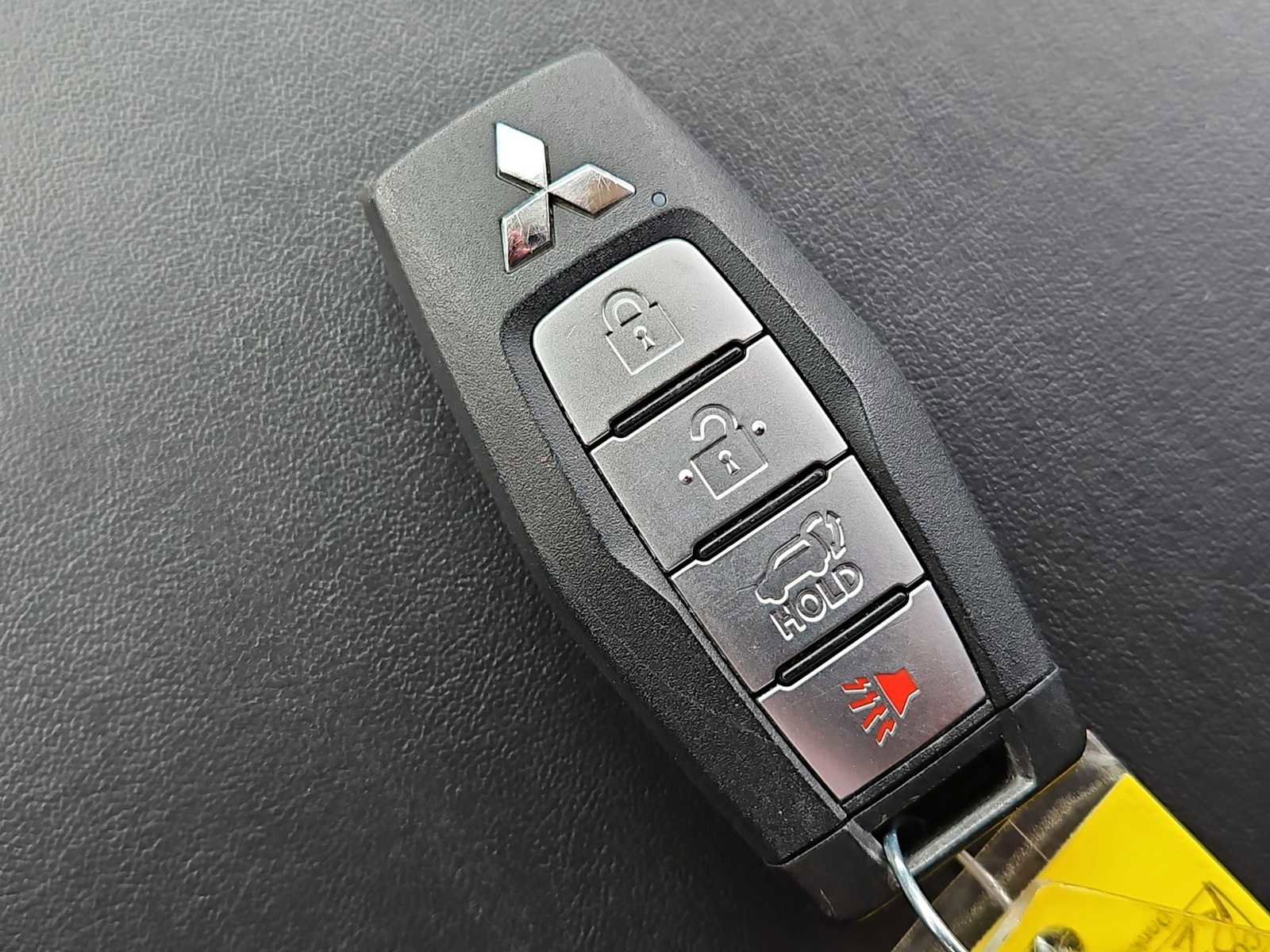 Used 2024 Mitsubishi Outlander SE AWD/4WD image 35