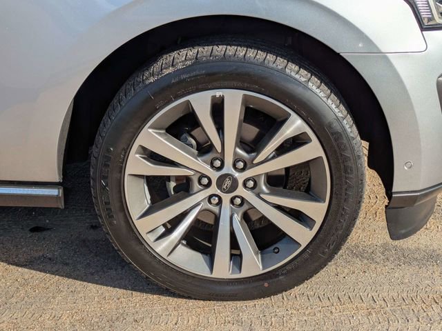 Used 2020 Ford Expedition Limited w/ Equipment Group 302A image 11