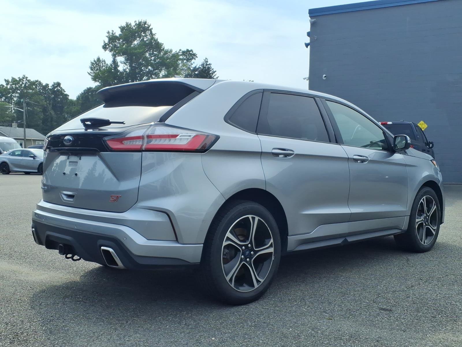 Certified 2020 Ford Edge ST w/ Cold Weather Package AWD/4WD image 6