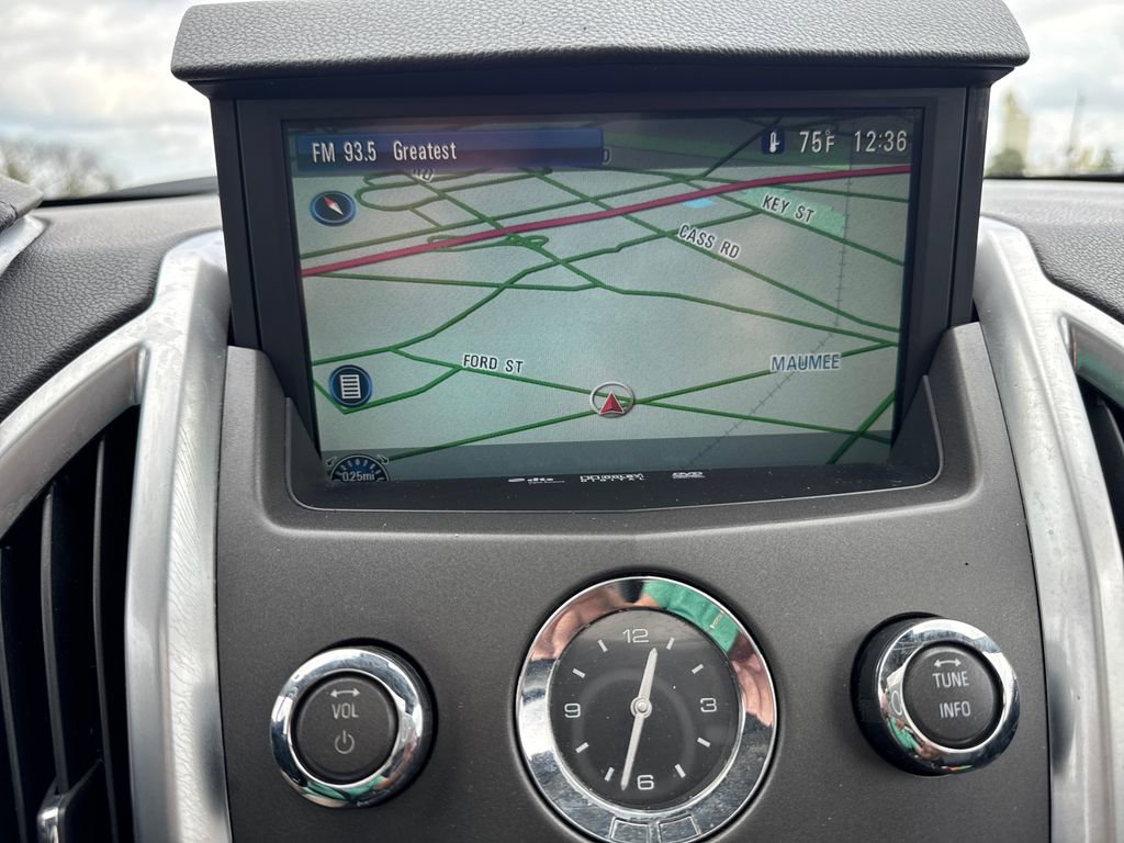 Used 2012 Cadillac SRX Luxury image 22