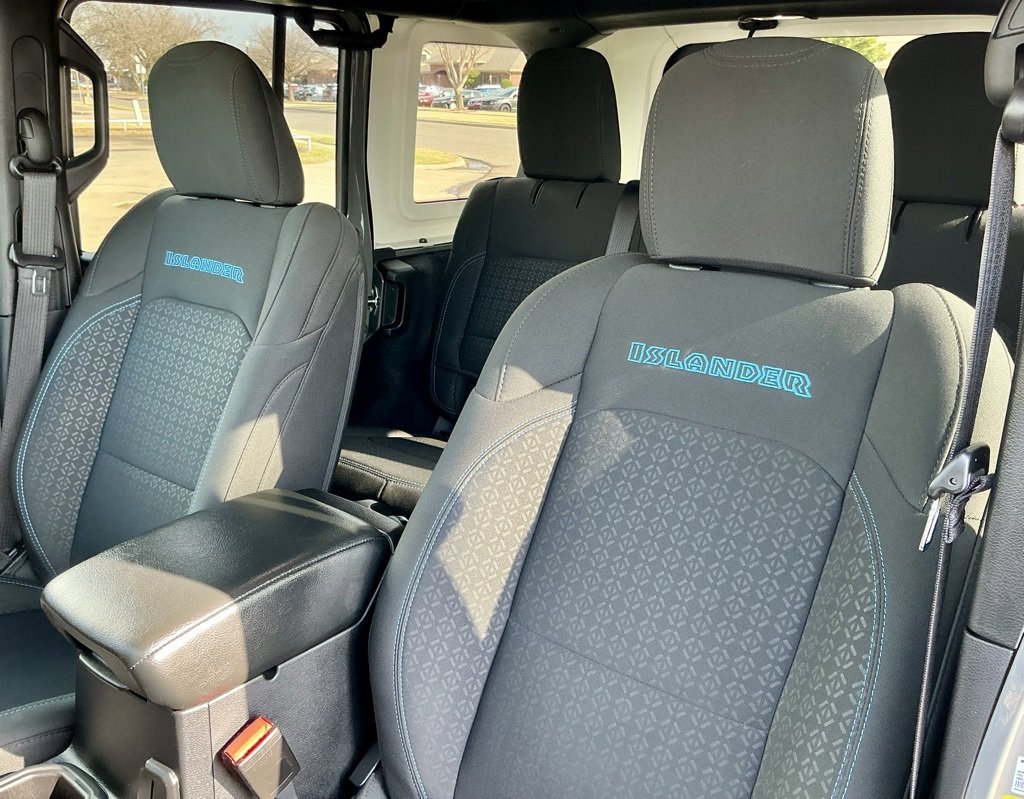 Used 2021 Jeep Wrangler Unlimited Islander image 40