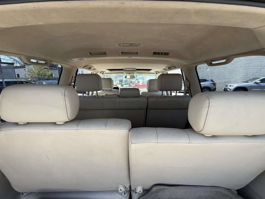 Used 2004 Lexus LX 470 4WD image 21